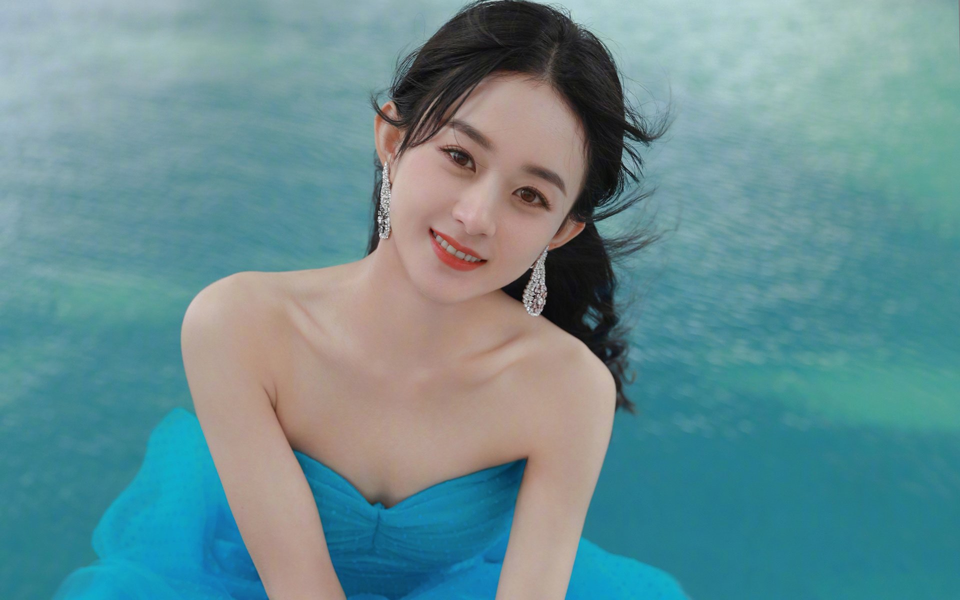 球员交易风声鹤唳，球队成绩不稳定，球员交易市场