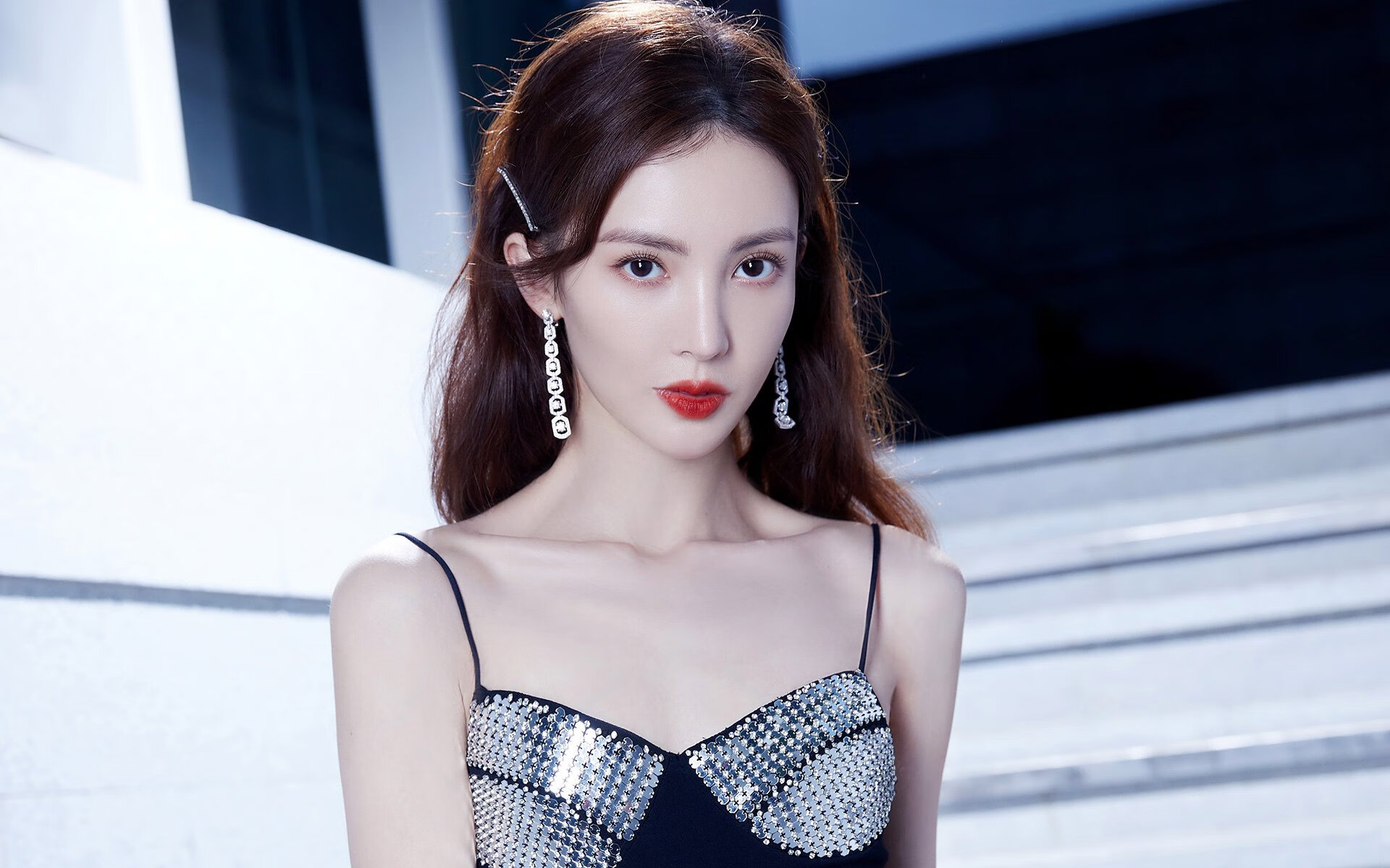 朗斯加强防守覆盖范围扩大拦截面积,朗斯球队实力怎么样